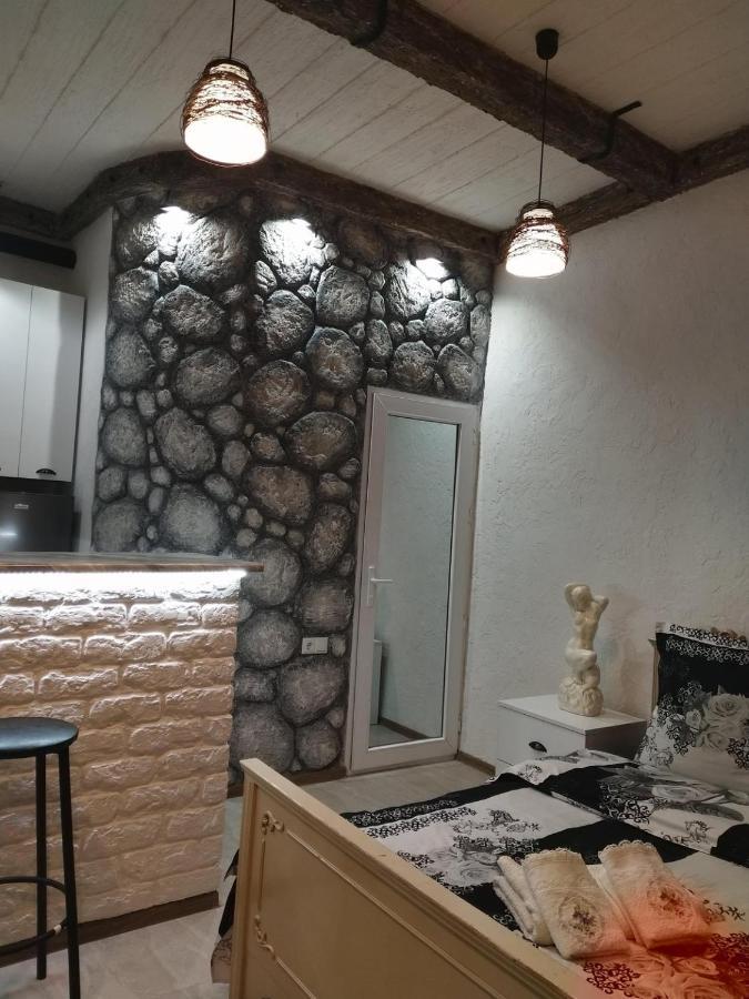 4 Chocolate Apartments In Old Тбилиси Экстерьер фото