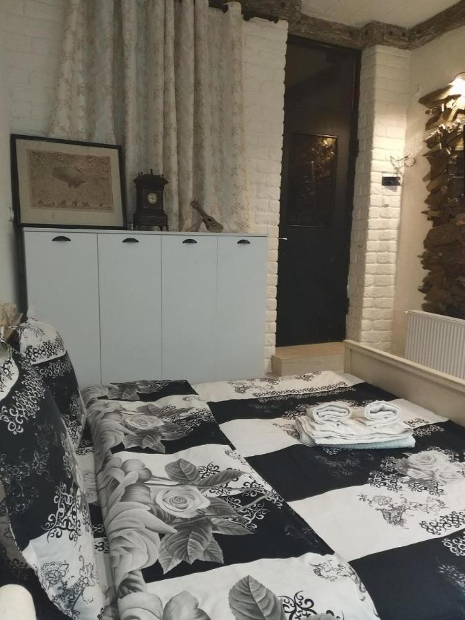 4 Chocolate Apartments In Old Тбилиси Экстерьер фото