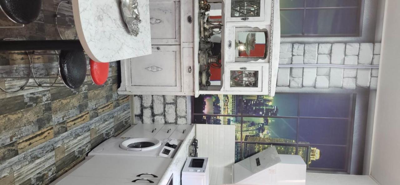 4 Chocolate Apartments In Old Тбилиси Экстерьер фото